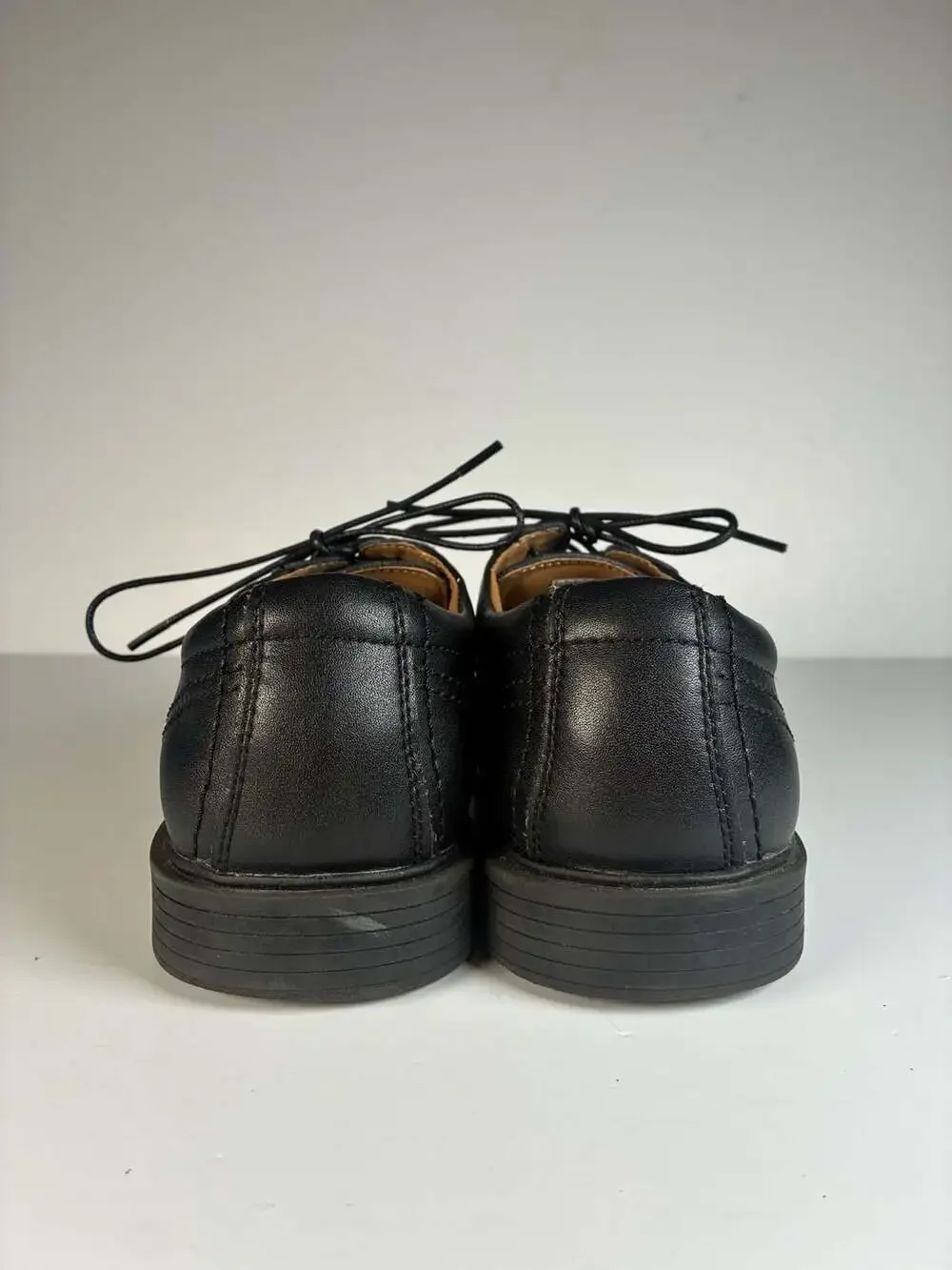 Florsheim Shoe Company Boys Dress Shoes Oxfords in Black